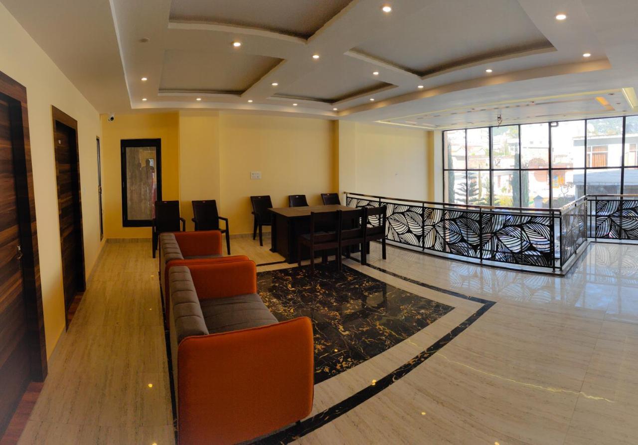 The Fragrance Hotel Katra  Exteriör bild