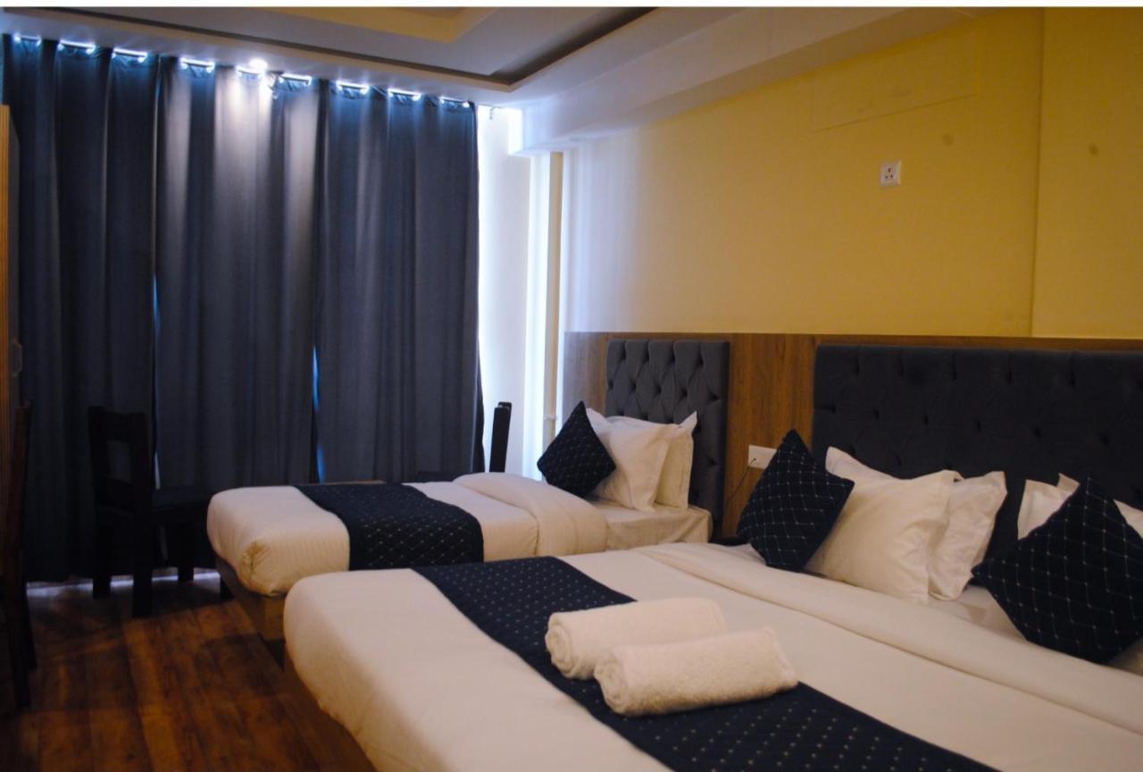 The Fragrance Hotel Katra  Exteriör bild